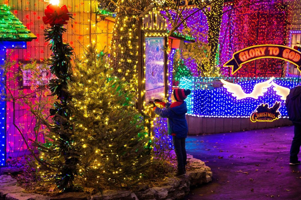 Top 6 Christmas Shows in Branson, Missouri - iTripVacations