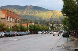 downtown steamboat co lincoln ave