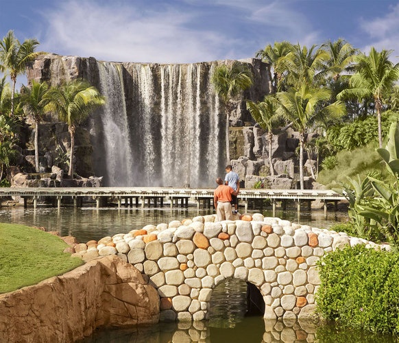 Miami golf courses waterfall vacation