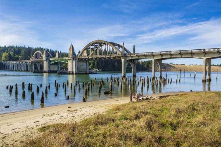 Siuslaw River Bridge, Florence, Oregon - iTripVacations