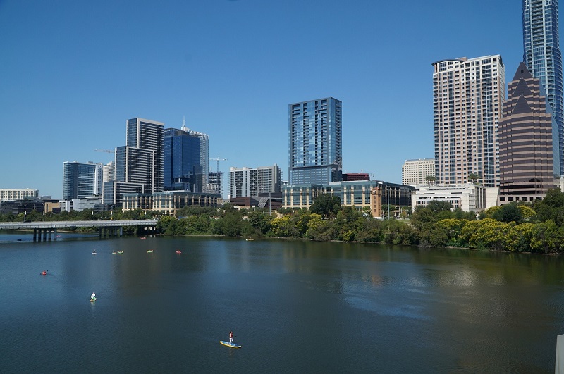 lakes in austin downtown