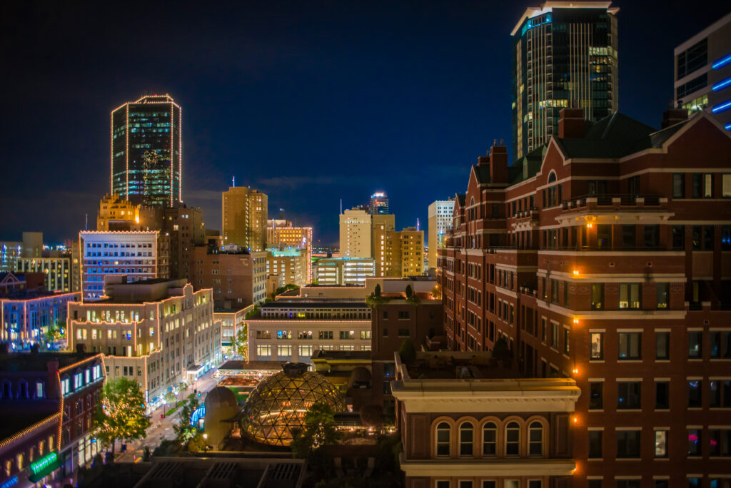 Picture of downtown Fort Worth in the summer