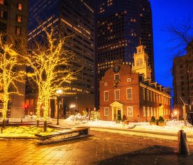 Top Holiday Light Displays in 6 Cities With iTrip Stays Nearby