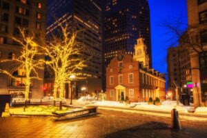 Top Holiday Light Displays in 6 Cities With iTrip Stays Nearby
